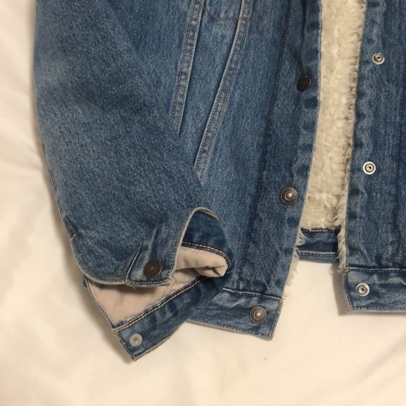 Levi Jean jacket with Sherpa lining - Picture 3 of 4